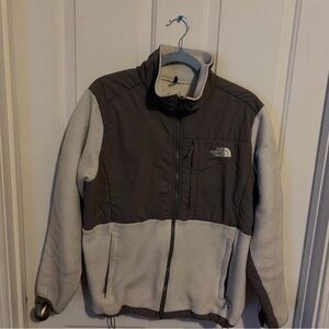 The North Face women white and Gray Performance Jacket